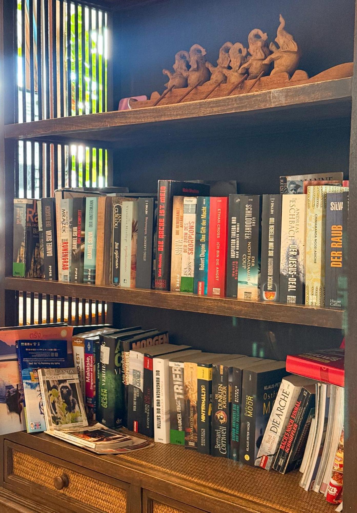 伴奥通酒店 董里 外观 照片